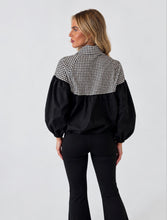 Load image into Gallery viewer, Black Layla Check Print Zip-Up Jacket