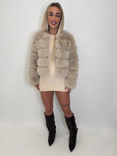 Load image into Gallery viewer, Beige Lila Faux Fur Jacket