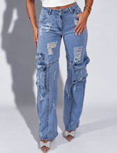 Load image into Gallery viewer, Light Wash Tiana Distressed Cargo Jeans