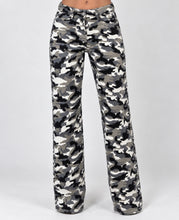 Load image into Gallery viewer, Grey Isla Camo Straight-Leg Jeans