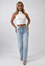 Load image into Gallery viewer, Light Wash Diamanté Pocket Distressed Jeans