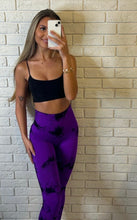 Load image into Gallery viewer, Purple Tammy Tie Dye Ruched Bum Leggings

