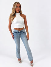 Load image into Gallery viewer, Light Wash Bailey Star Pocket Bootcut Jeans
