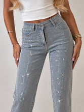 Load image into Gallery viewer, Light Wash Belle Diamanté Straight-Leg Jeans
