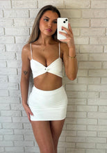 Load image into Gallery viewer, White Stassie Twist Detail Co-Ord
