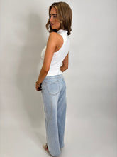 Load image into Gallery viewer, White Mabel Halter Style Top
