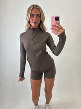 Load image into Gallery viewer, Mocha Regina Active Co-Ord
