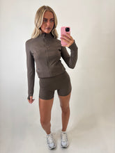 Load image into Gallery viewer, Mocha Regina Active Co-Ord
