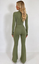 Load image into Gallery viewer, Green Poppi Contrast Flare Co-ord
