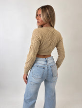 Load image into Gallery viewer, Beige Pippa Cable-Knit Cropped Jumper
