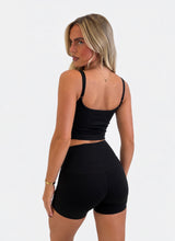 Load image into Gallery viewer, Black Gwenn Sculpt Shorts

