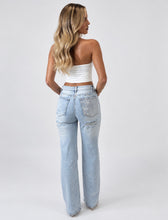 Load image into Gallery viewer, Light Wash Diamanté Pocket Distressed Jeans
